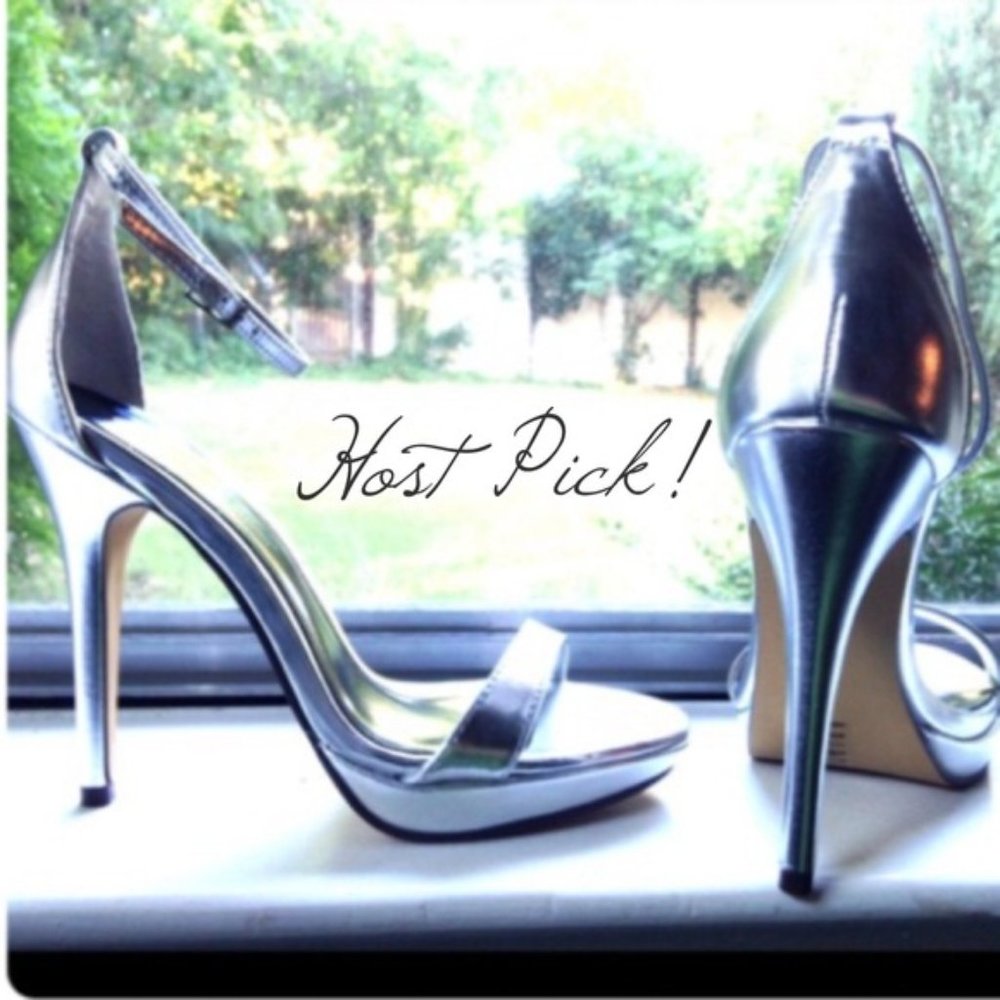 NEW✨Michael Antonio Silver D'Orsay Lovina Heels